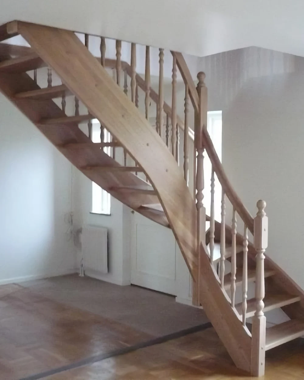 Holztreppe Nr. 23