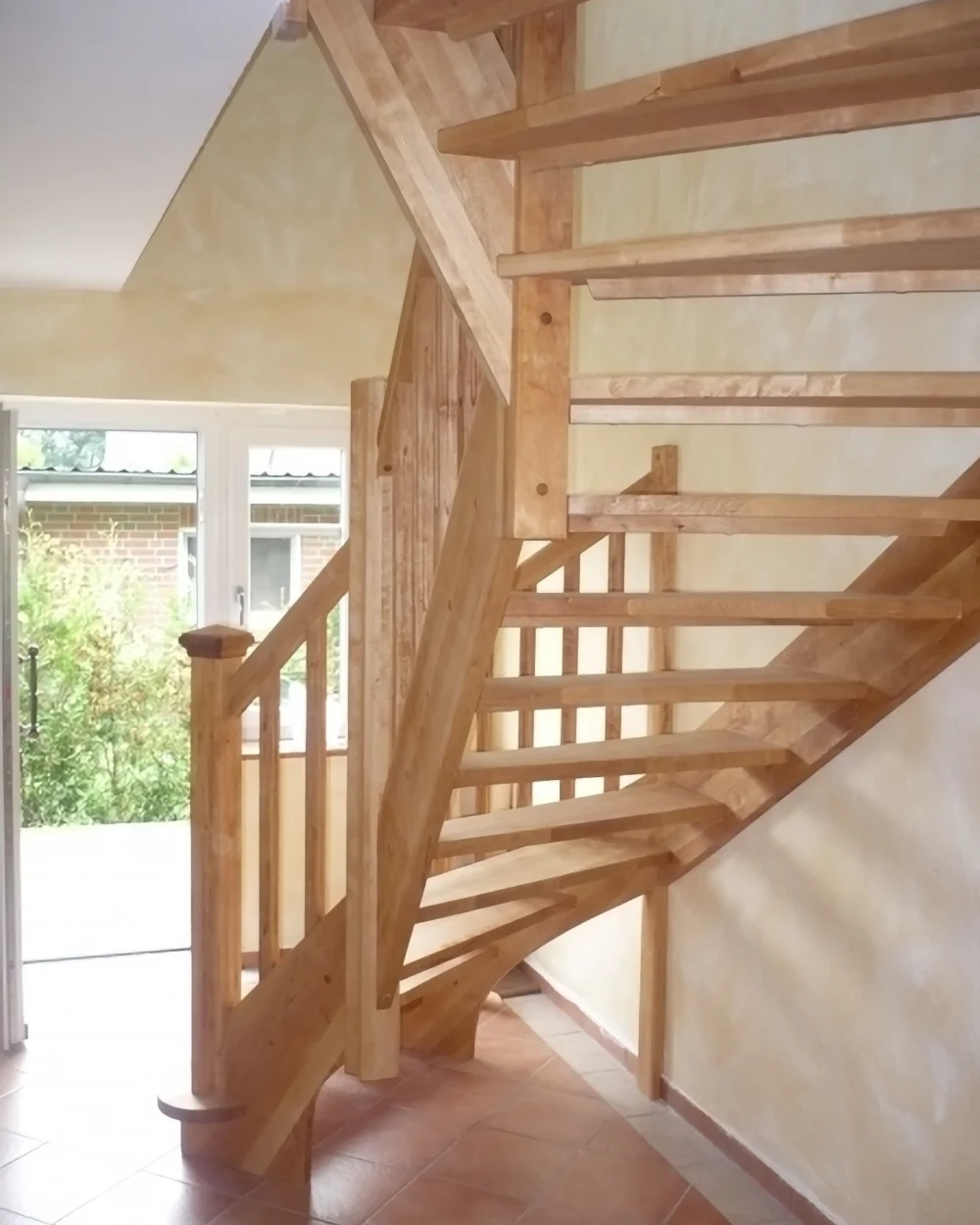 Holztreppe Nr. 24