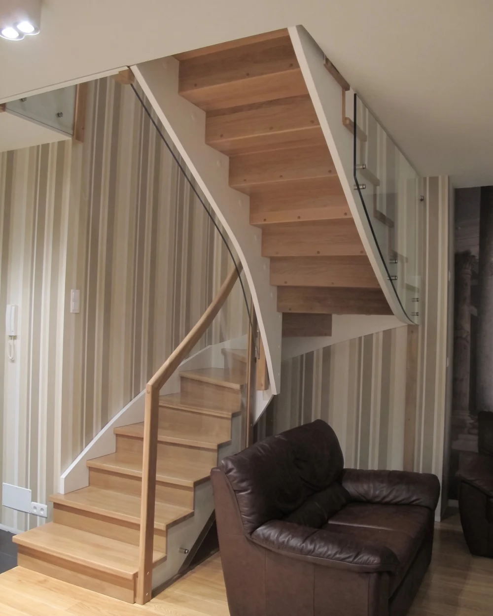 Holztreppe Nr. 40