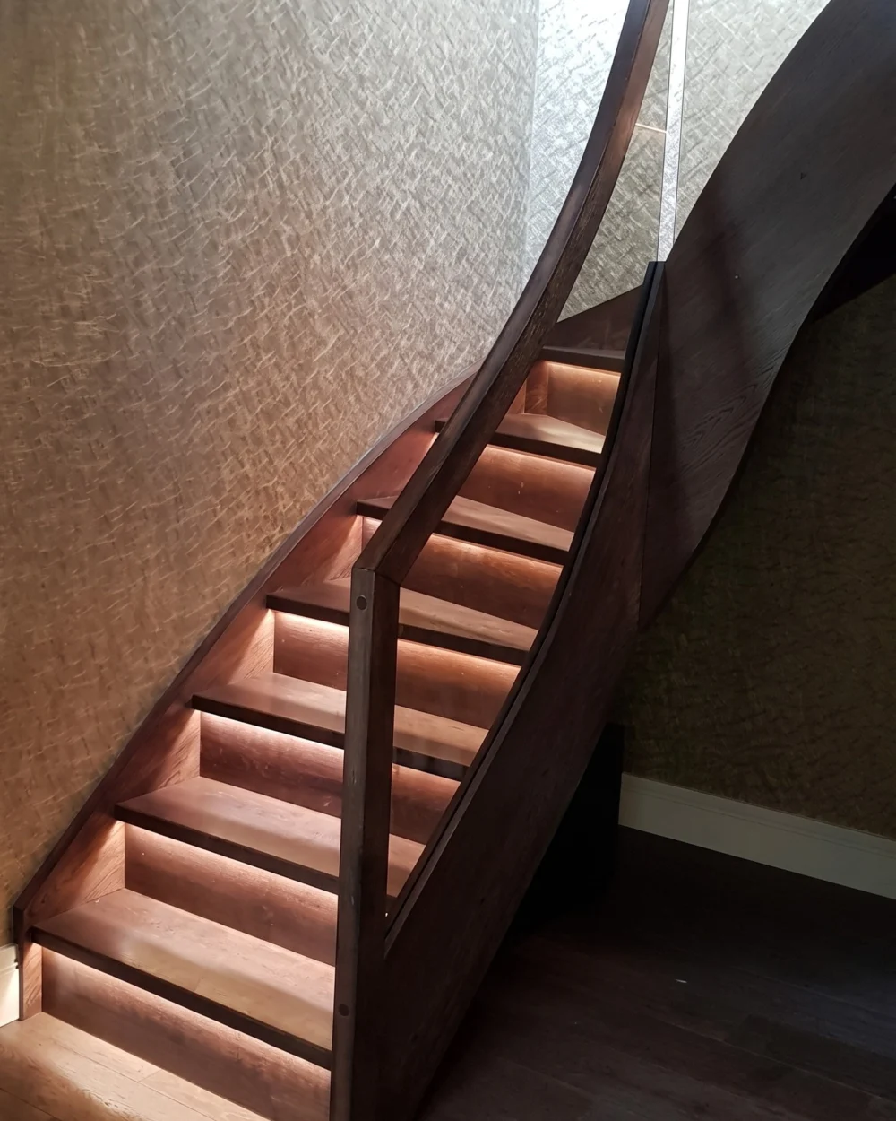 Holztreppe Nr. 63