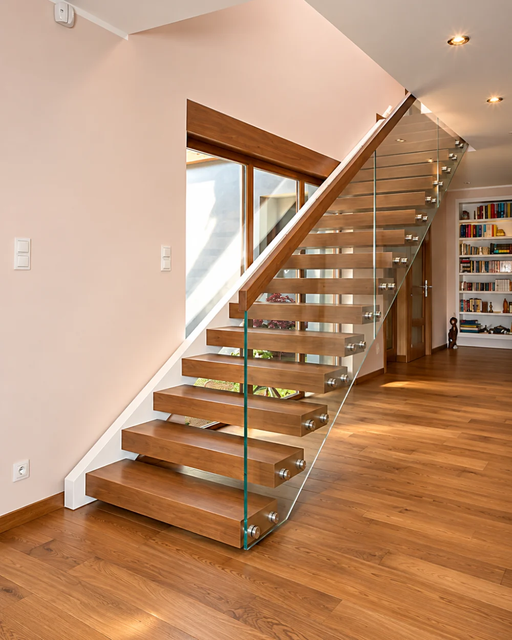 Holztreppe Nr. 73